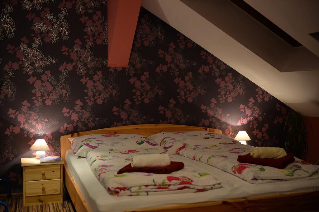 Sopron Eszter Apartman Pokój zdjęcie