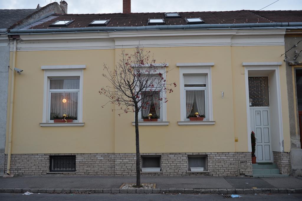 Sopron Eszter Apartman Pokój zdjęcie